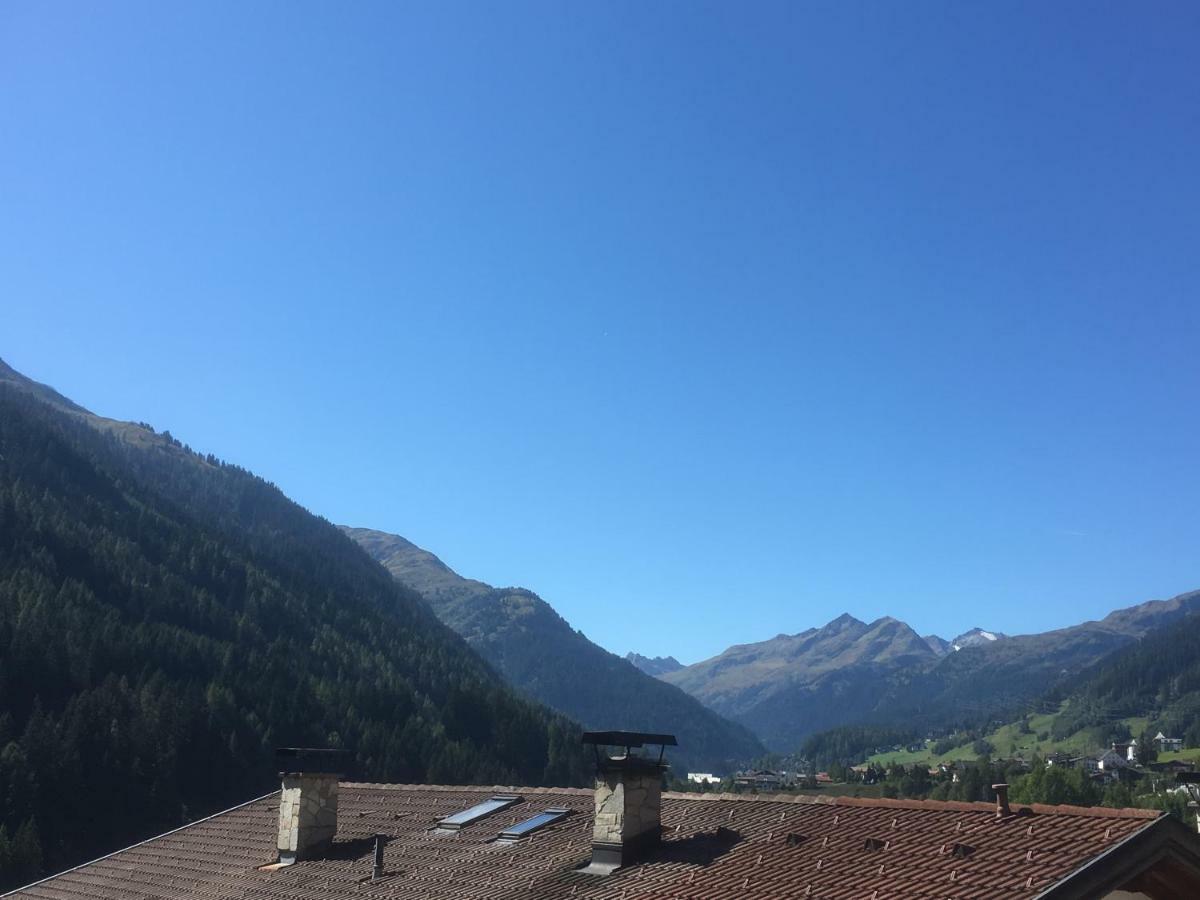 Riefli Aparts Sankt Anton am Arlberg Buitenkant foto